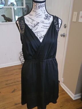 Esley Black Sleeveless Dress with Beaded Shoulder Detail